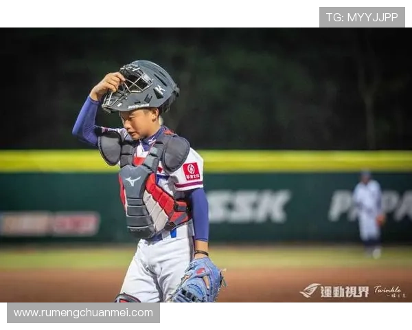 世界杯开幕式滑雪眼镜（世界杯开幕式时装表演）sports